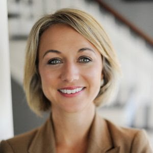 Emma Helvey Headshot